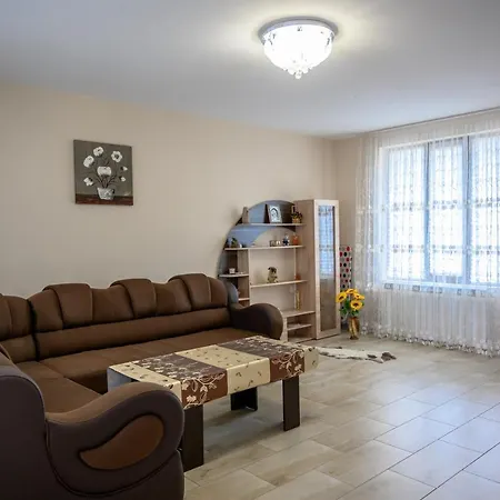 къща за гости „жоро и дани “ Villa *